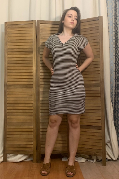 Εφαρμοστό μιντι φόρεμα καλοκαιρινό