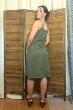 Εμπριμέ γυναικείο καλοκαιρινό φόρεμα με τιράντες από πικέ ύφασμα