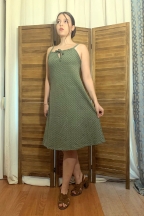 Εμπριμέ γυναικείο καλοκαιρινό φόρεμα με τιράντες από πικέ ύφασμα