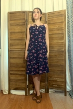 Εμπριμέ γυναικείο καλοκαιρινό φόρεμα με τιράντες από πικέ ύφασμα