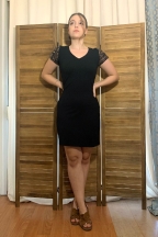 Γυναικείο midi φόρεμα από ανάγλυφο ελαστικό ύφασμα