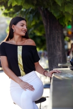 Μαύρη Κοντομάνικη Μπλούζα Chiccy